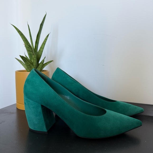 Prada teal turquoise green suede block heel pumps - IT 40 (US 9) - Picture 6 of 10